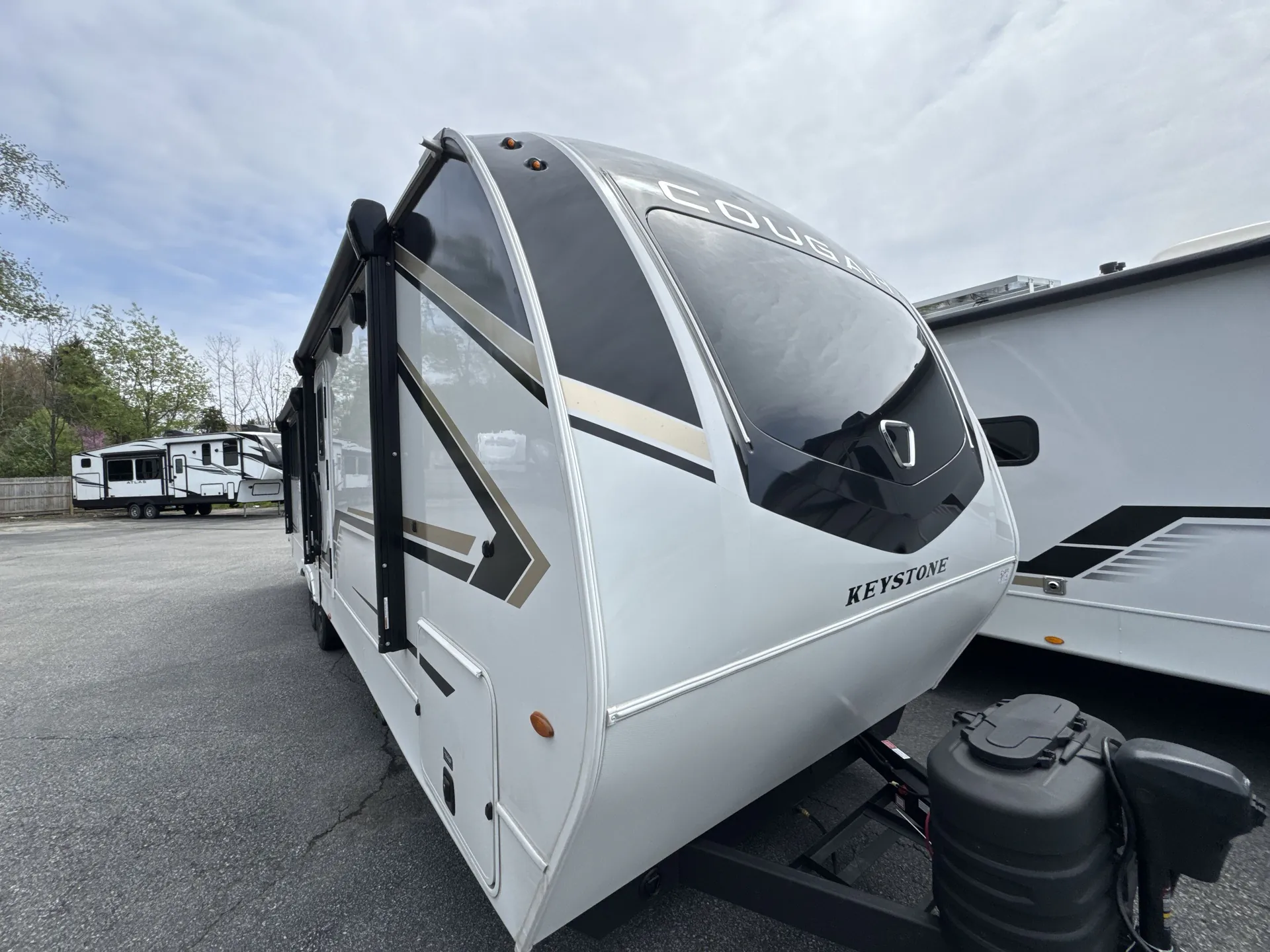 2026 Keystone Cougar Half-Ton 29RLP - Photo 2