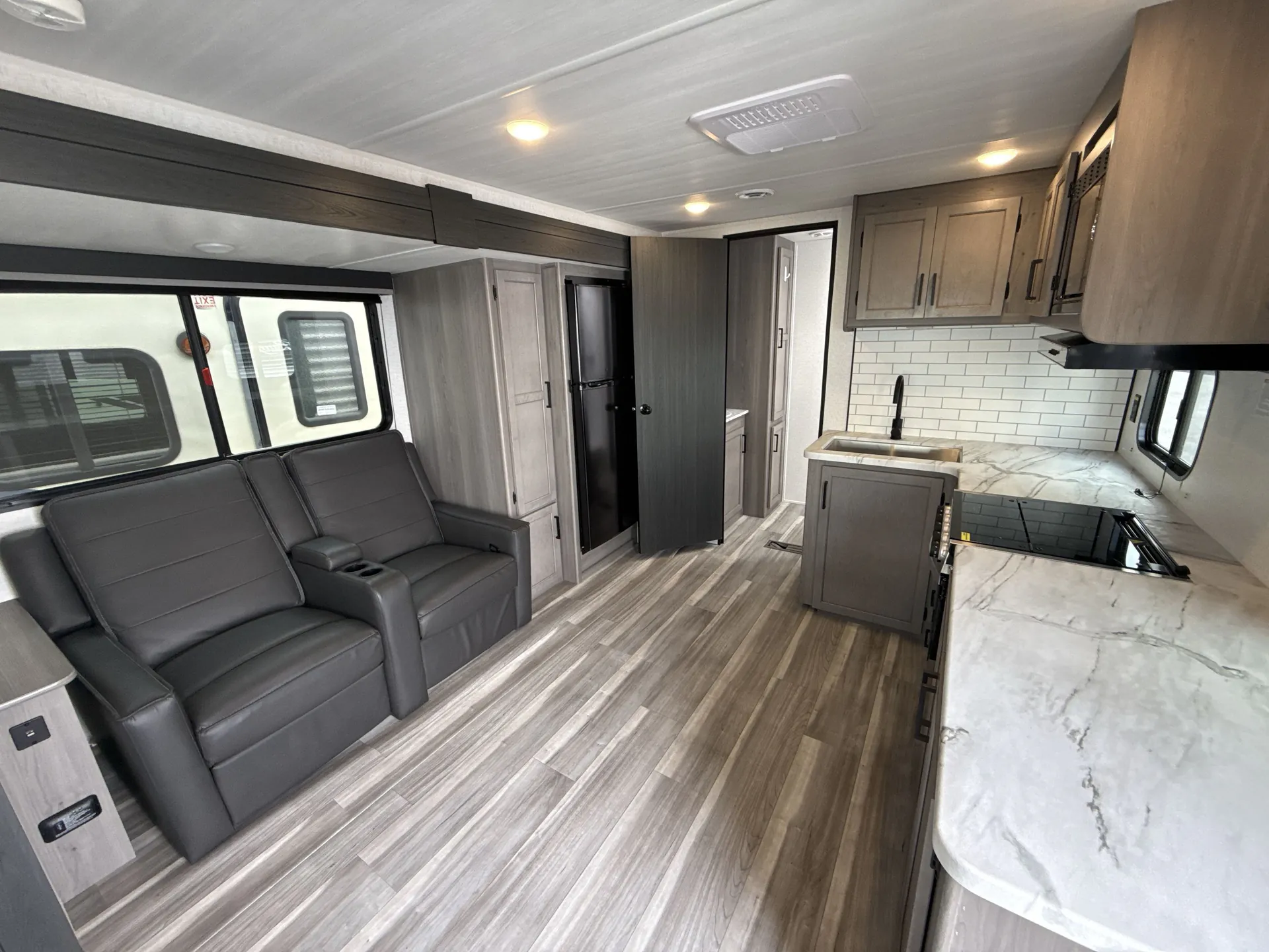 2024 Keystone Hideout 25RDS — living area main