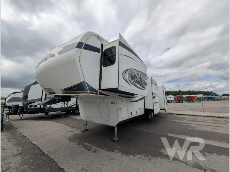 2011 Keystone RV Montana Used    3400 RL - Photo 4