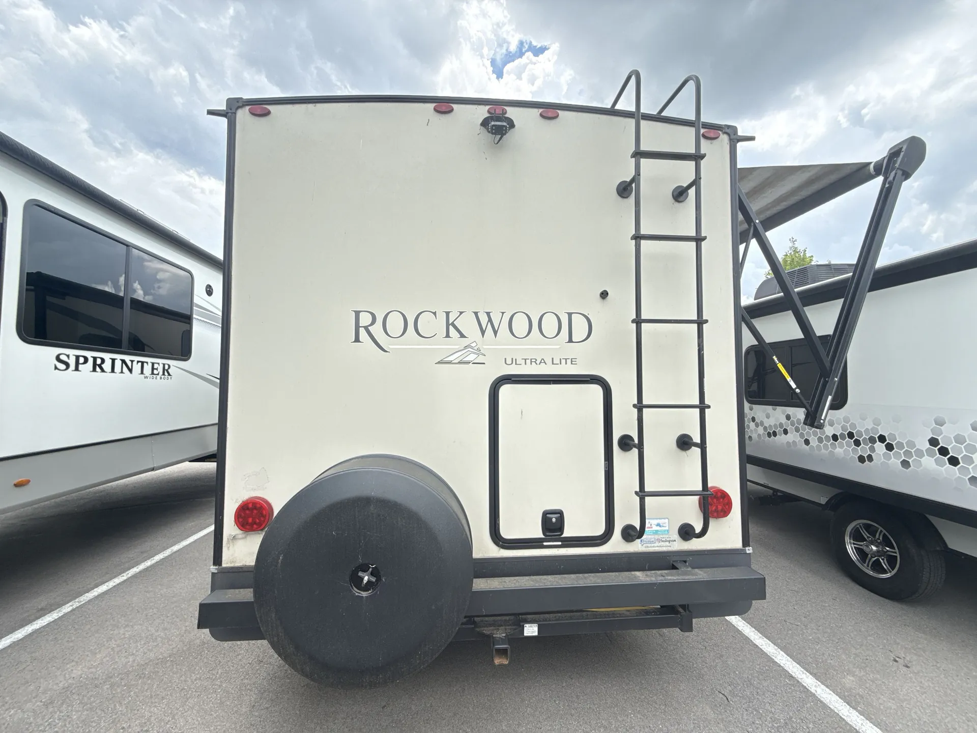 2021 Forest River Rockwood Ultra Lite 2706WS — backside