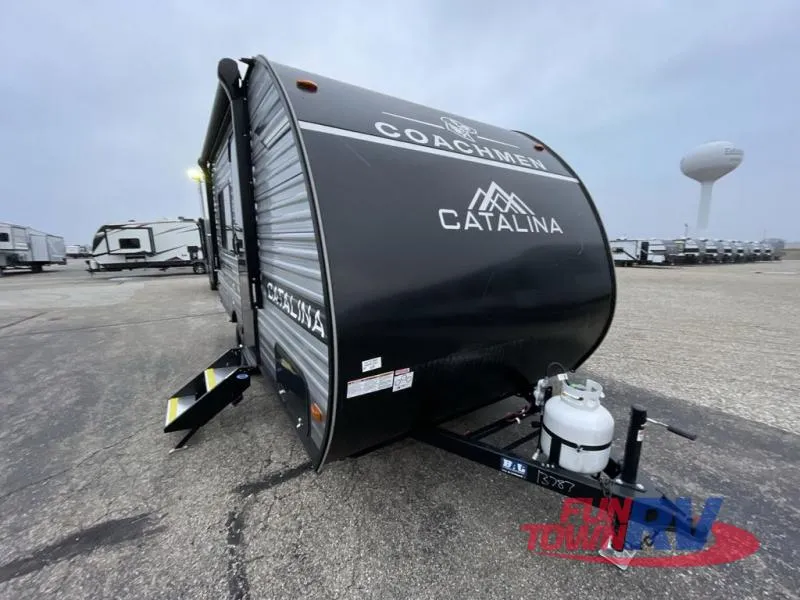 2026 Coachmen Catalina Summit Series 7 154RBX - Photo 2