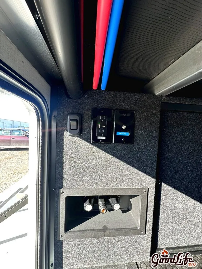 2026 Brinkley Model Z 3515, Photos photo 4