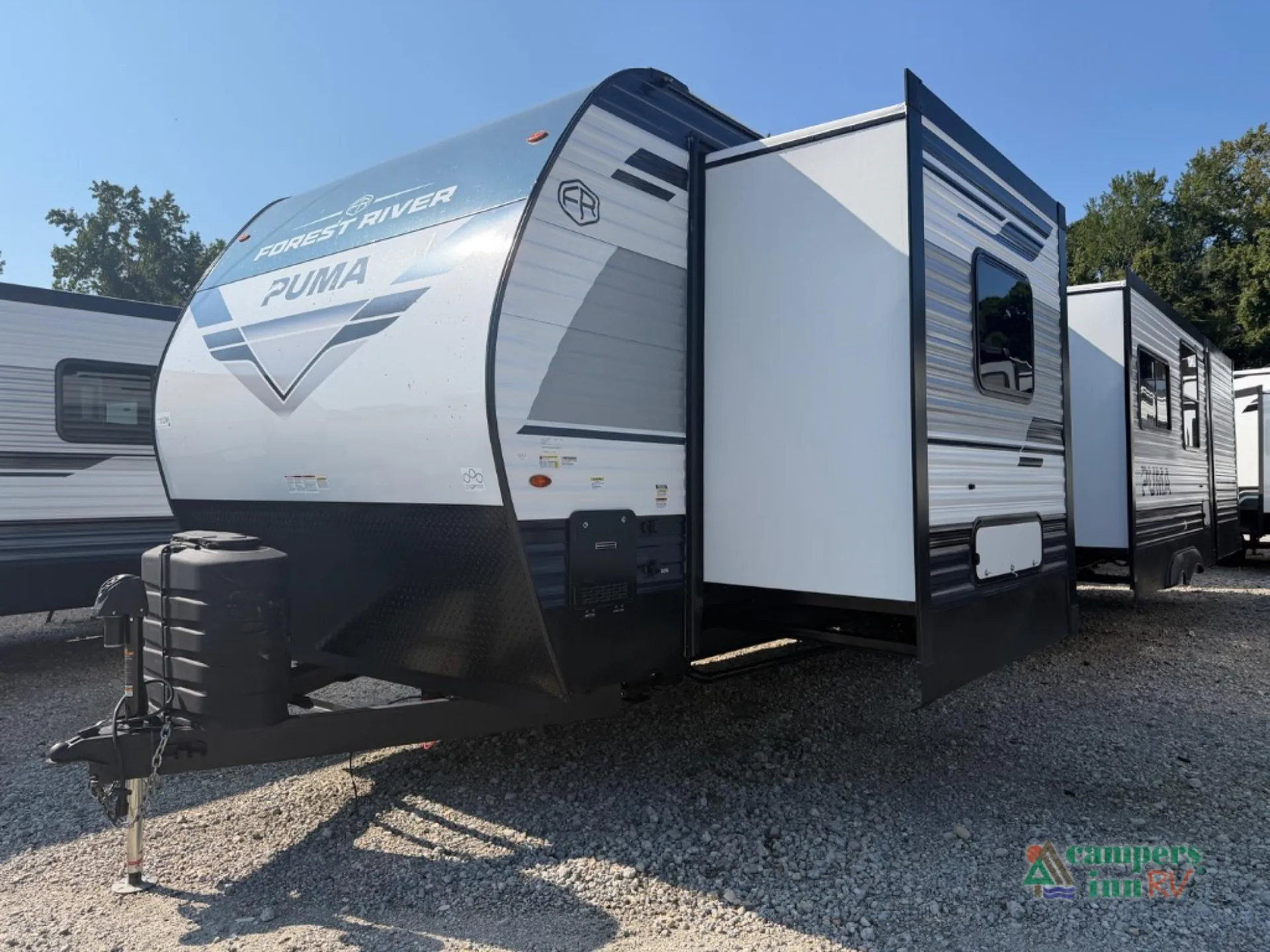 2027 Forest River Puma 32BHFS — Photo 5