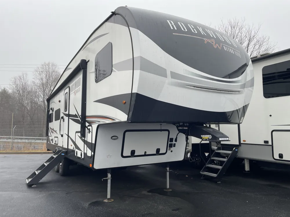 2022 Forest River Rockwood Ultra Lite 2881S - Photo 2