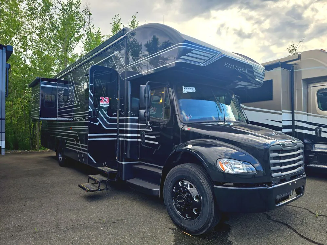 2026 Entegra Coach Accolade 37K