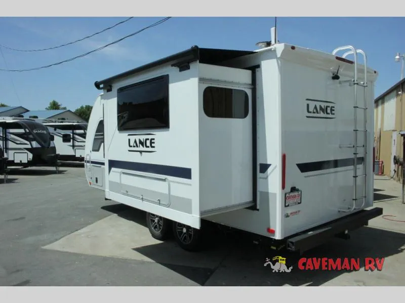 2023 Lance Lance Travel Trailers New    1875 - Photo 2