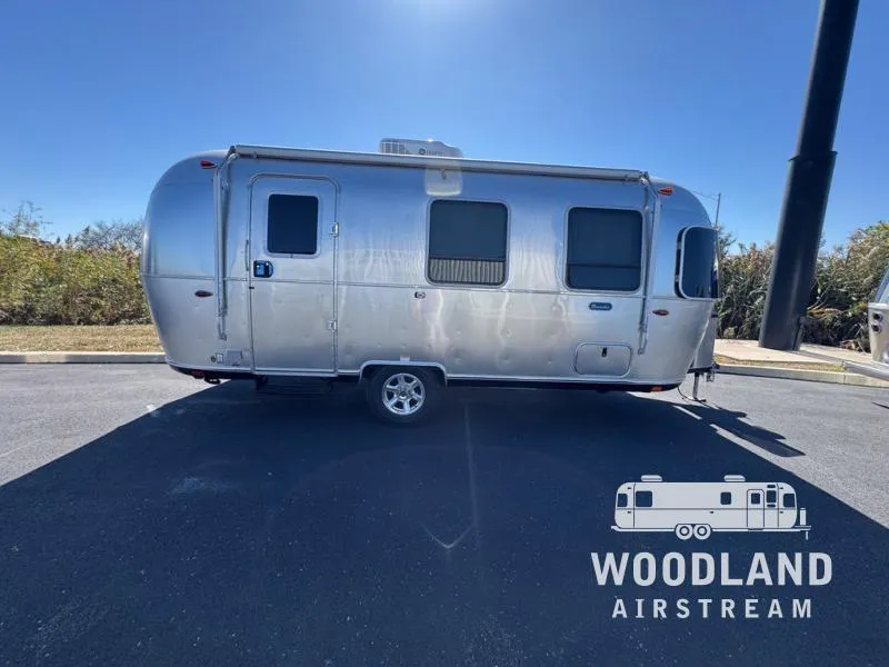 2026 Airstream Bambi 22FB - Photo 3