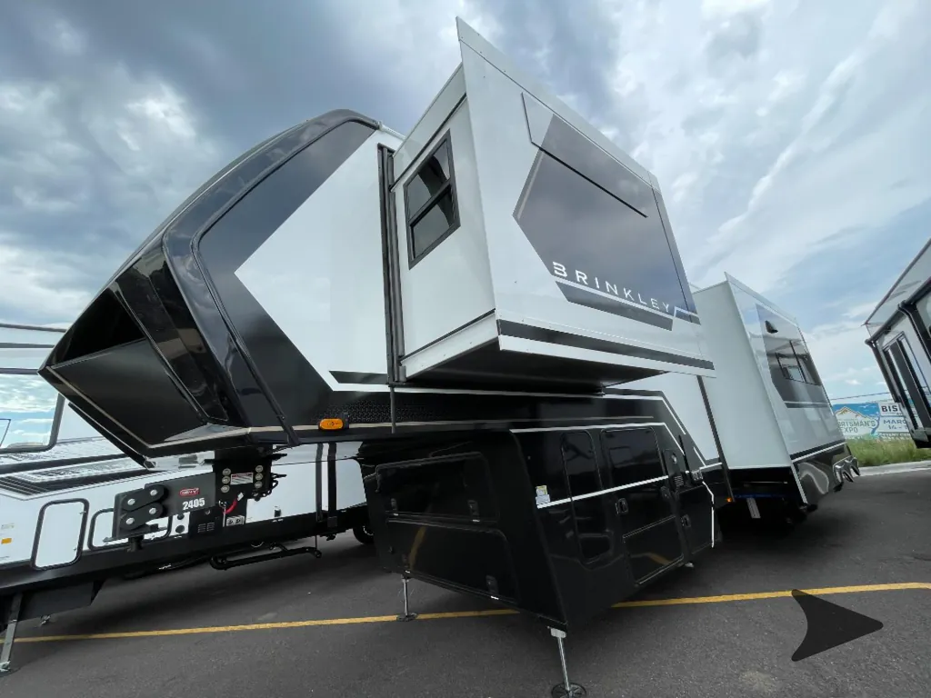 2026 Brinkley Model G 4100, Photos photo 4