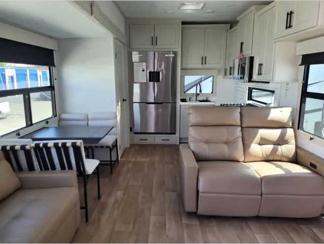 2026 Grand Design Solitude 417KB - Photo 3