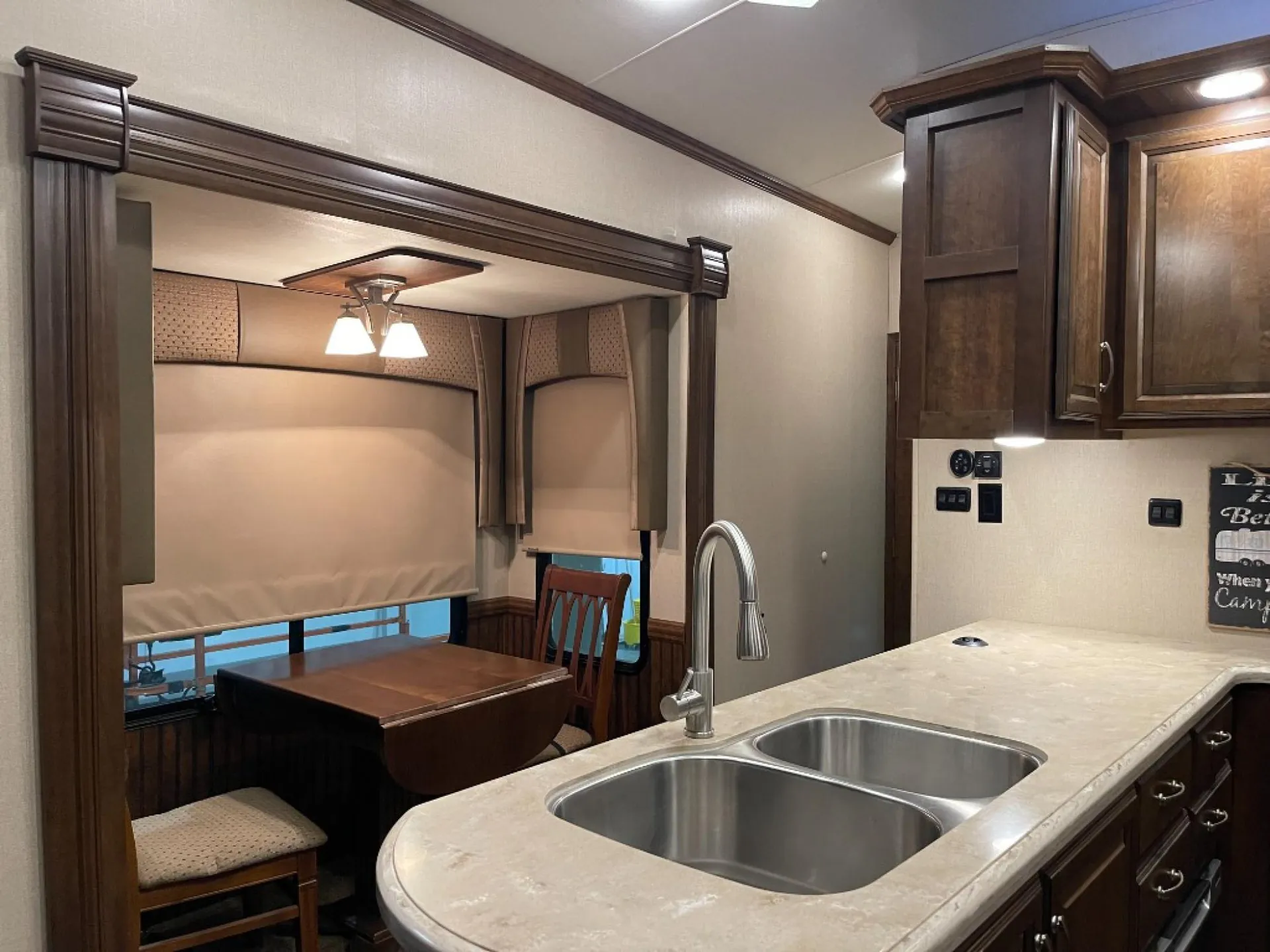 2015 Forest River RV Cardinal 3825FL — Photo 6