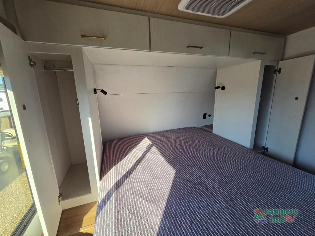 2027 Forest River Vibe 3400BH, Photos photo 32