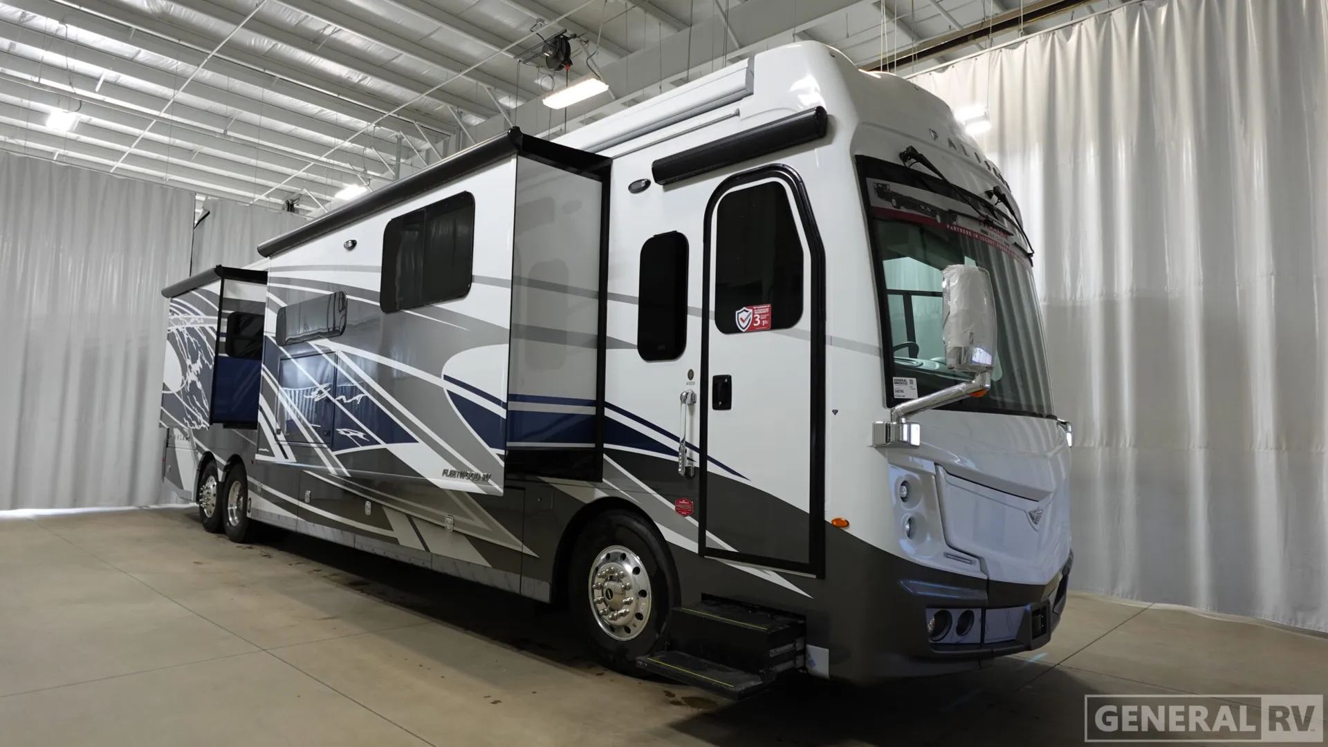 2026 Fleetwood Palisade 45DS - Photo 2