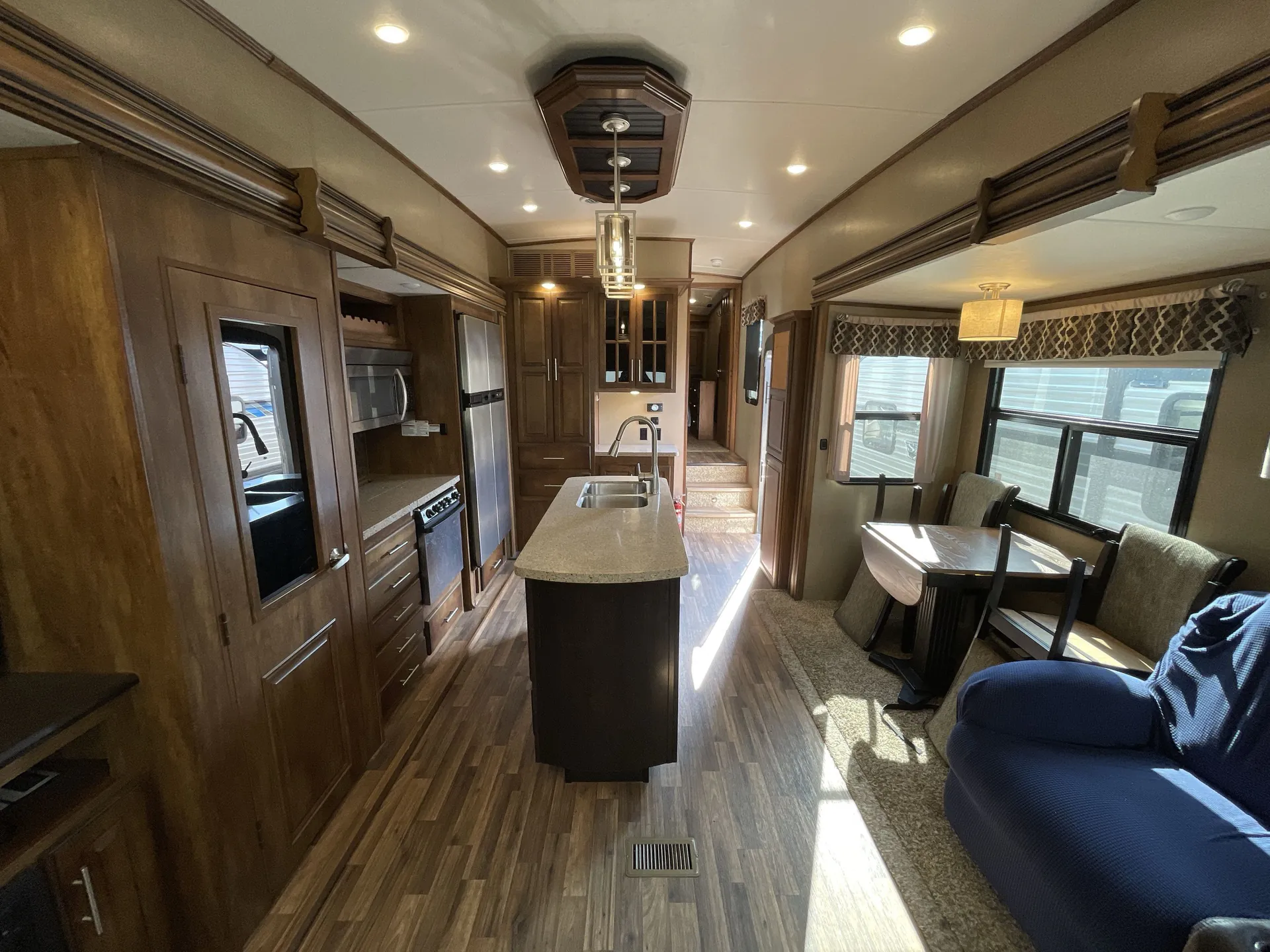 2016 Coachmen Brookstone 325RL — living area main