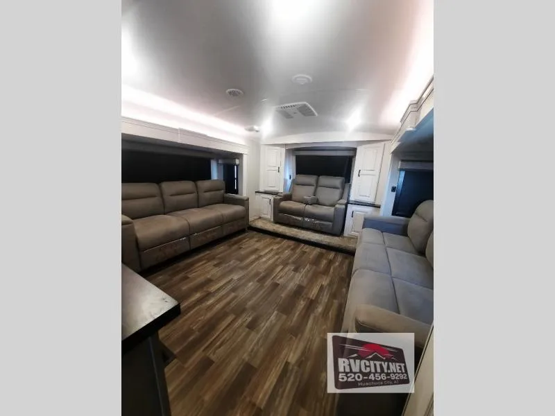 2024 Jayco North Point 382FLRB - Photo 4