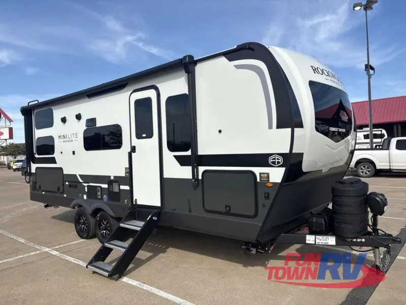 2026 Forest River Rockwood Mini Lite 2509S - Photo 2