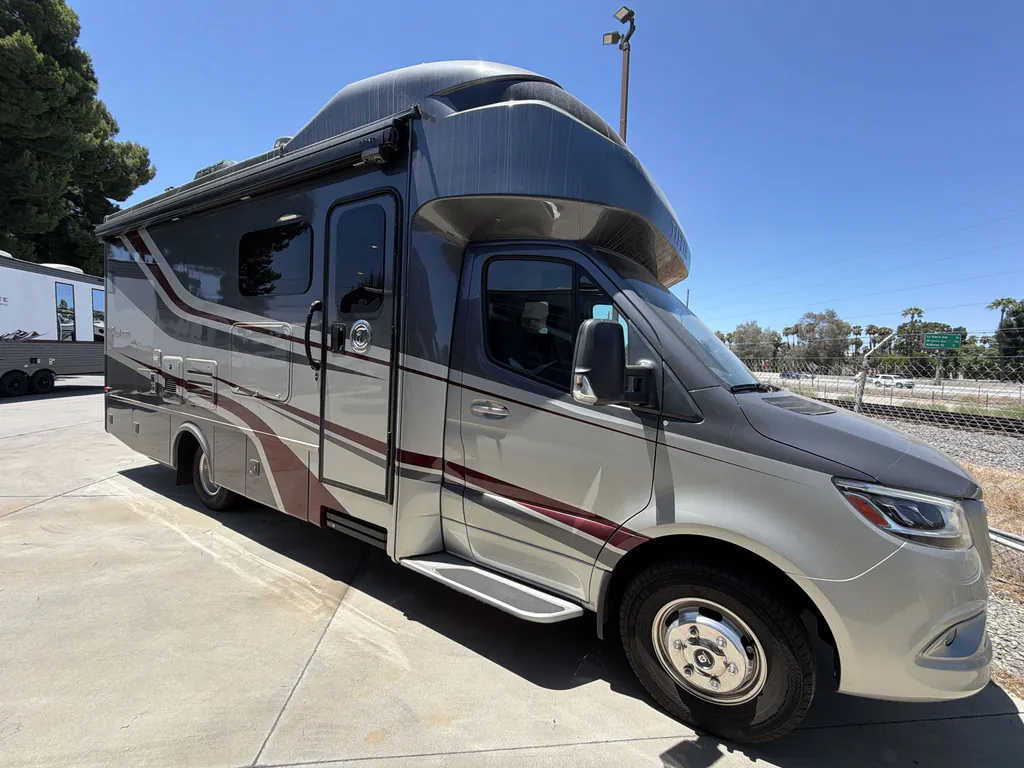2020 Tiffin Wayfarer 25 RW, Photos photo 5