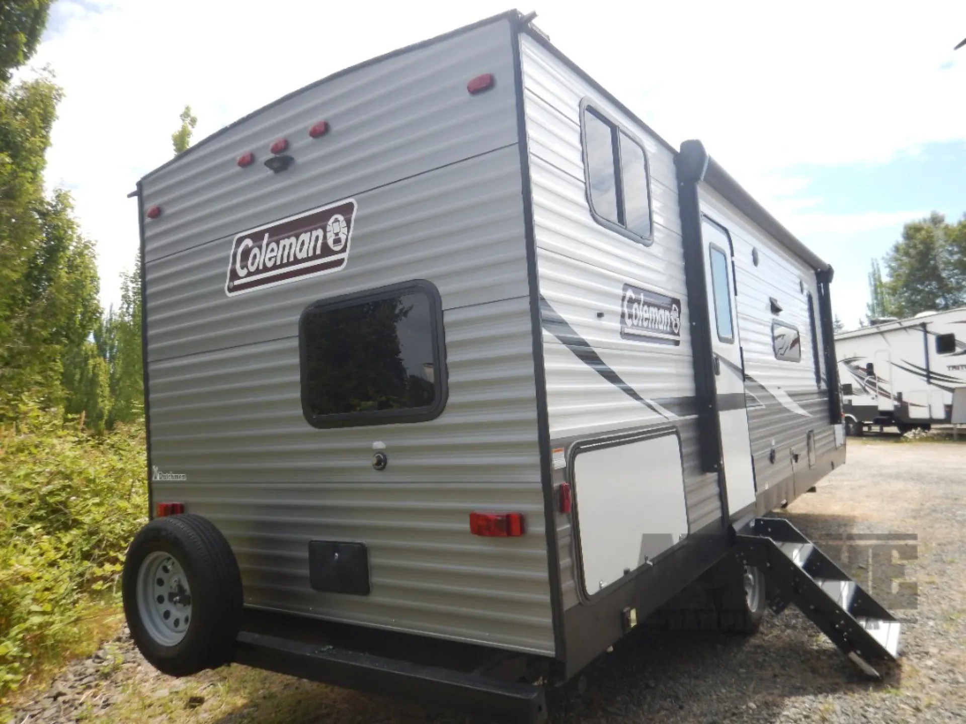 2021 Dutchmen Coleman Lantern 242BHWE - Photo 4