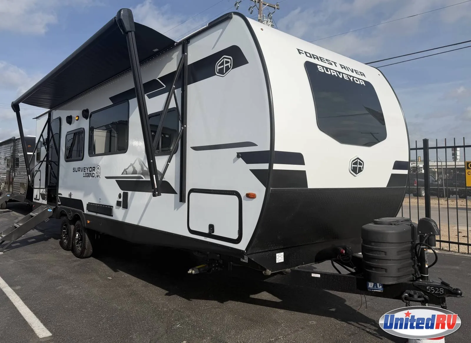 2026 FOREST RIVER SURVEYOR LEGEND 230MDLE - Photo 2