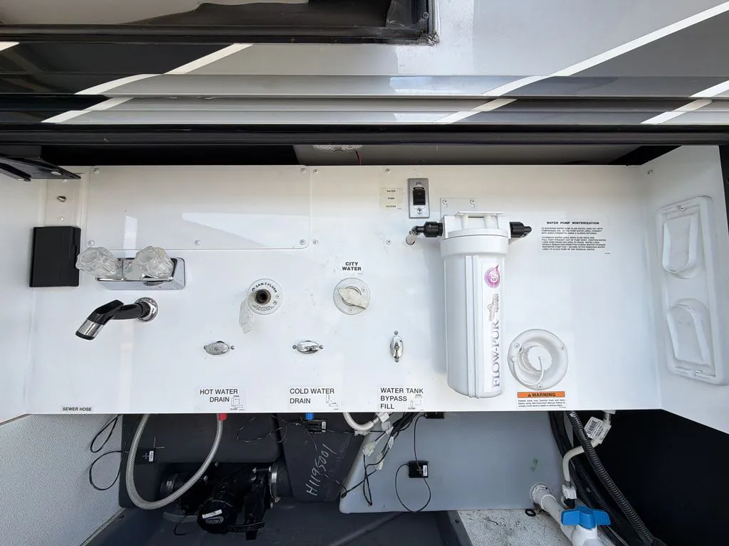 2023 Holiday Rambler Nautica 35MS - Photo 4