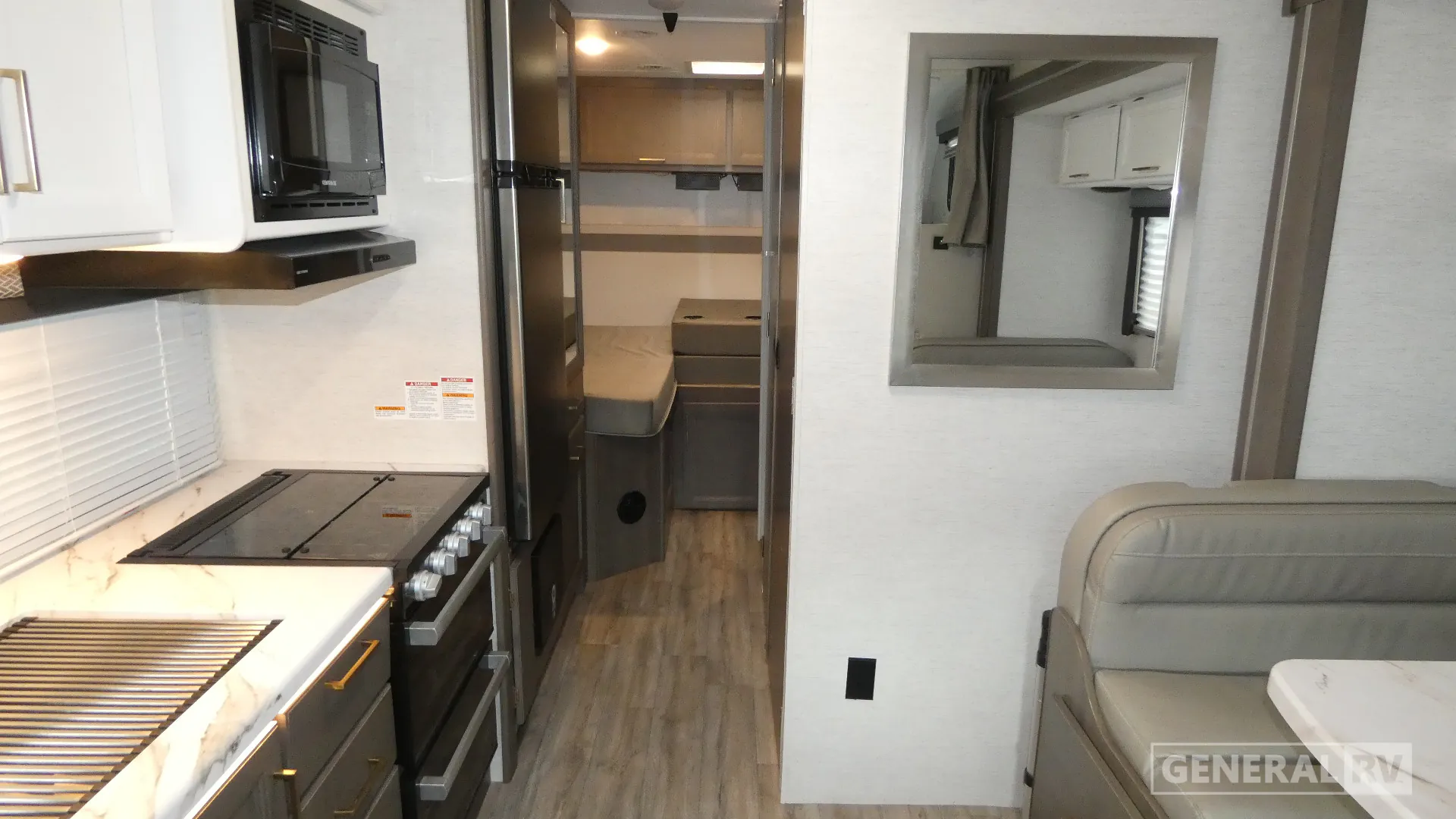2025 Thor Motor Coach Four Winds 25V - Photo 3