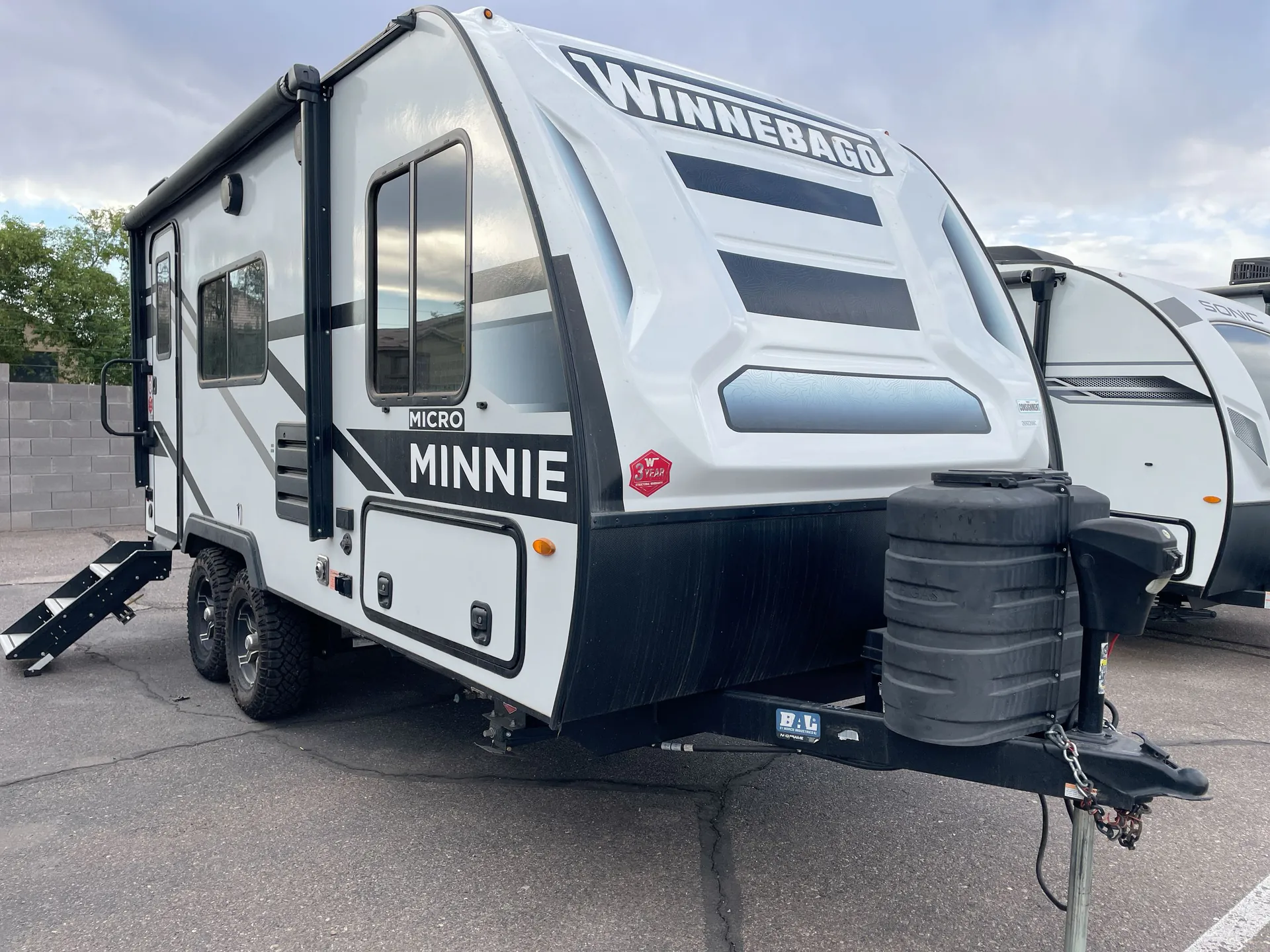 2023 Winnebago Micro Minnie 1720FB - Photo 2
