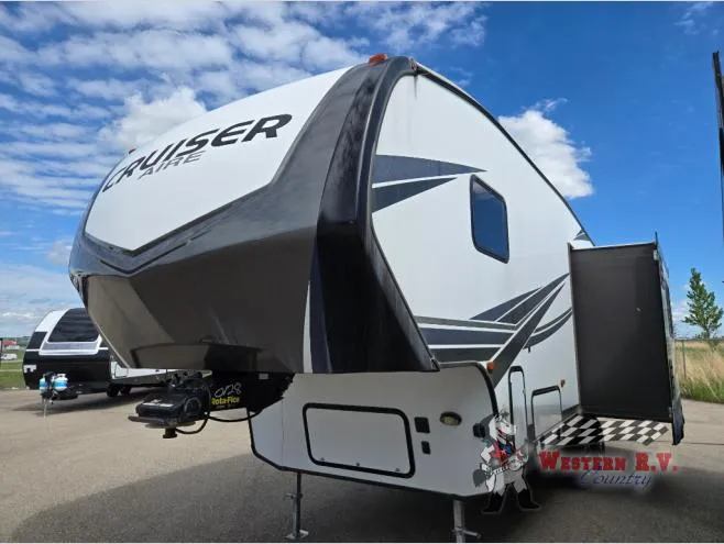 2020 CrossRoads Cruiser Aire 24RL - Photo 2