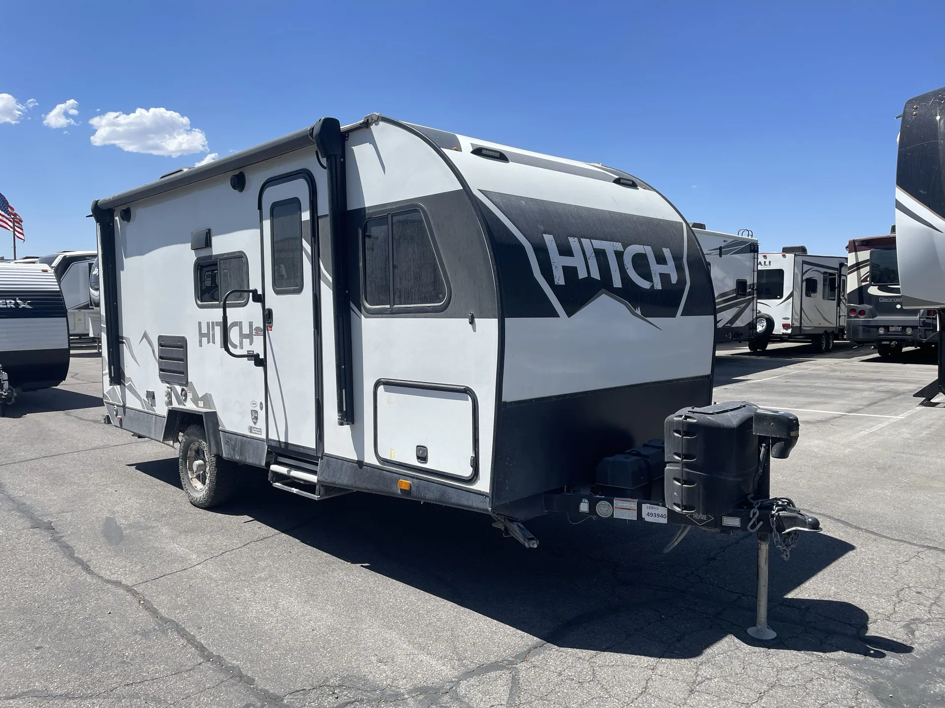 2022 Cruiser RV Hitch 18BHS - Photo 2