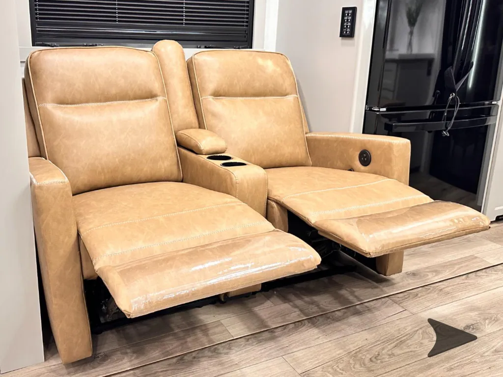 2026 Brinkley Model G 3520, Photos photo 60
