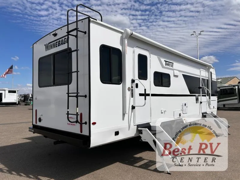 2026 Winnebago Thrive 25RLS - Photo 4