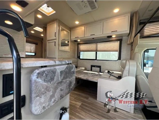 2021 Thor Motor Coach Four Winds 22B - Photo 4