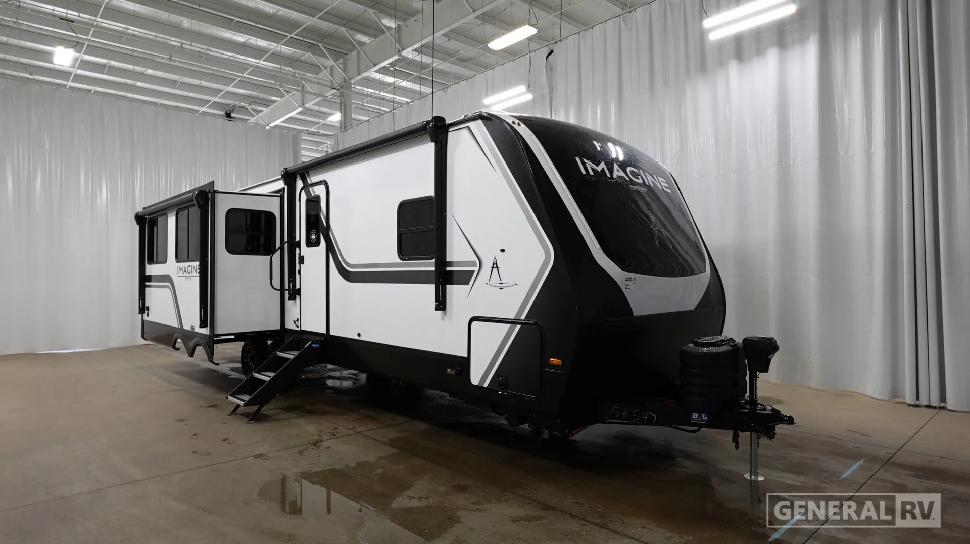 2026 Grand Design Imagine 2970RL - Photo 2