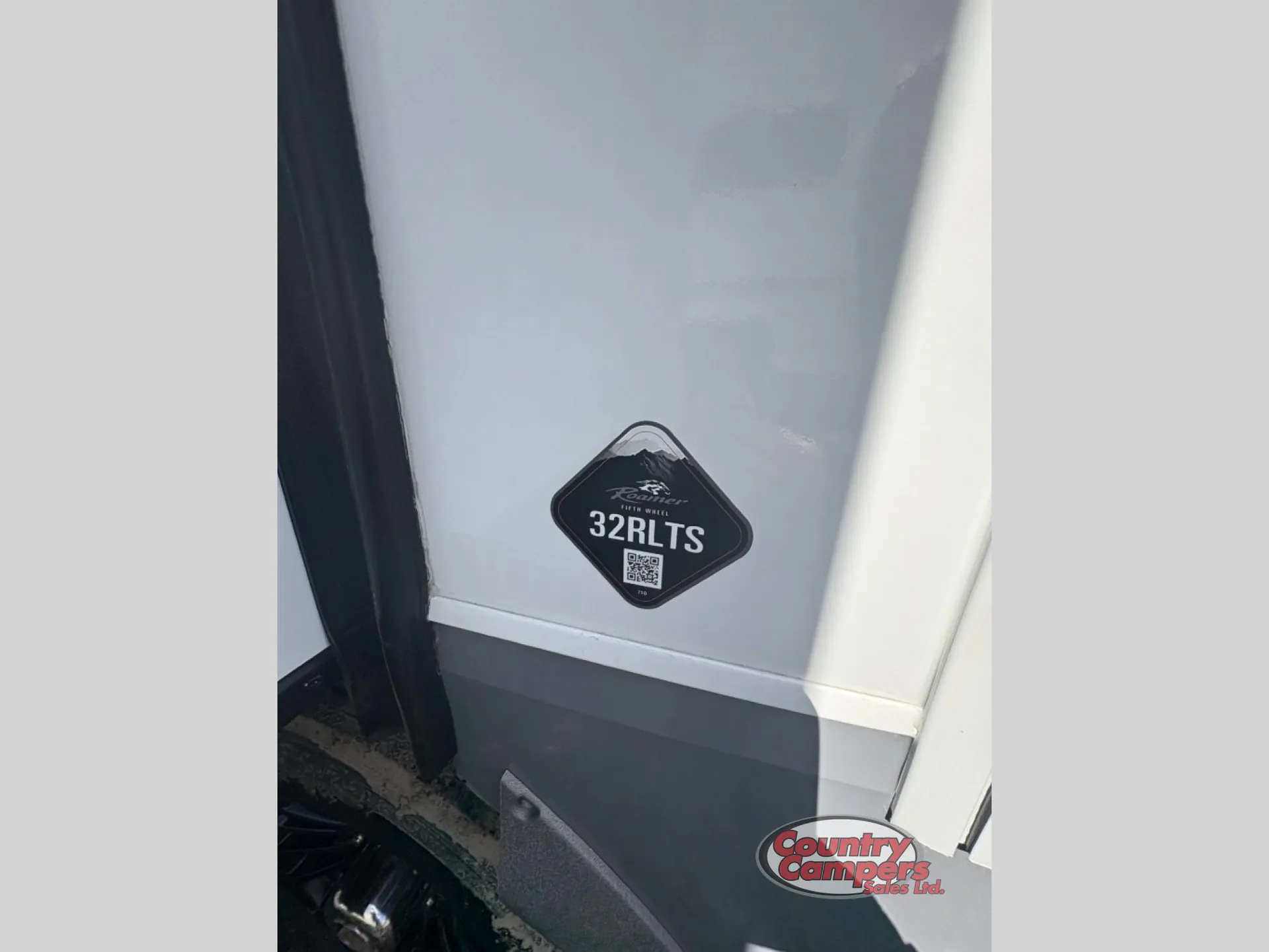 2026 Highland Ridge Roamer 32RLTS - Photo 4