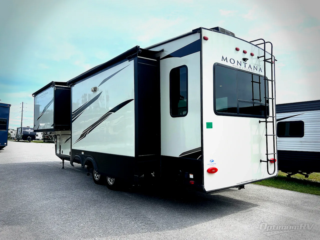 2021 Keystone Montana High Country 295RL - Photo 3