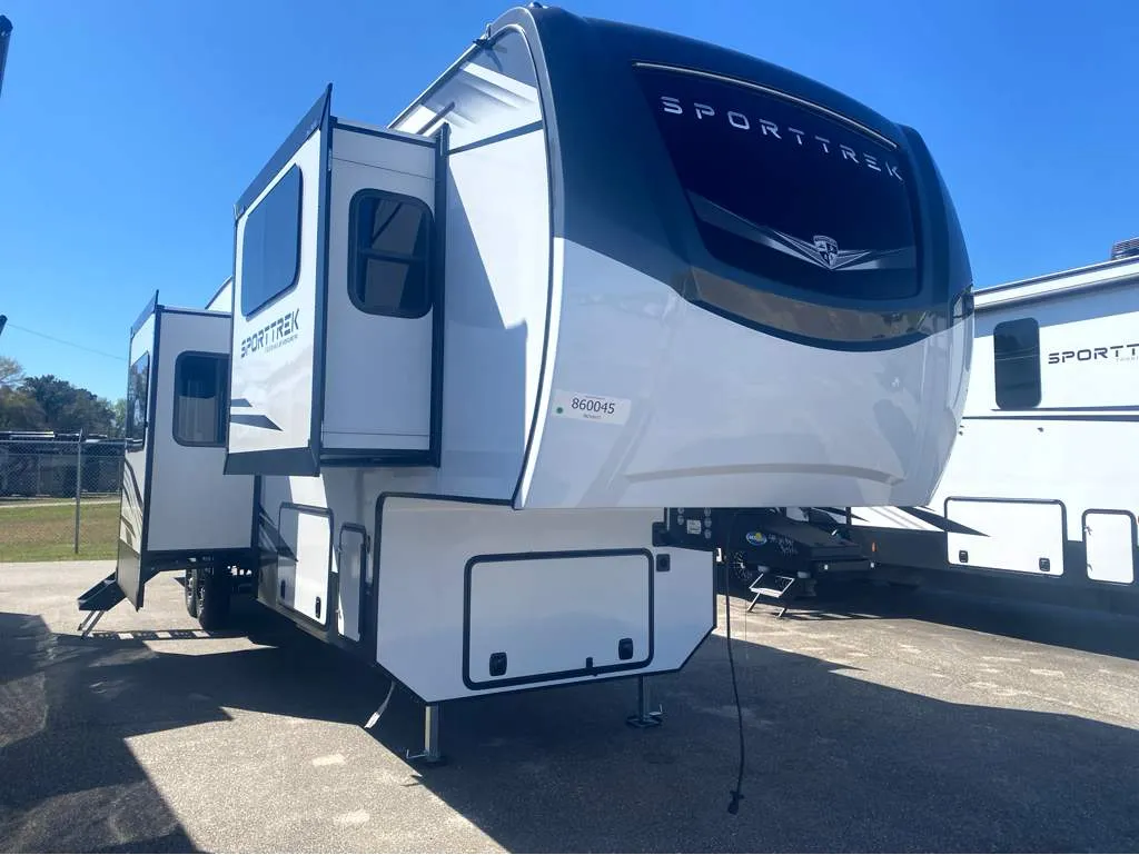 2026 Venture RV SportTrek 5 Touring Edition STTF365VFL - Main photo