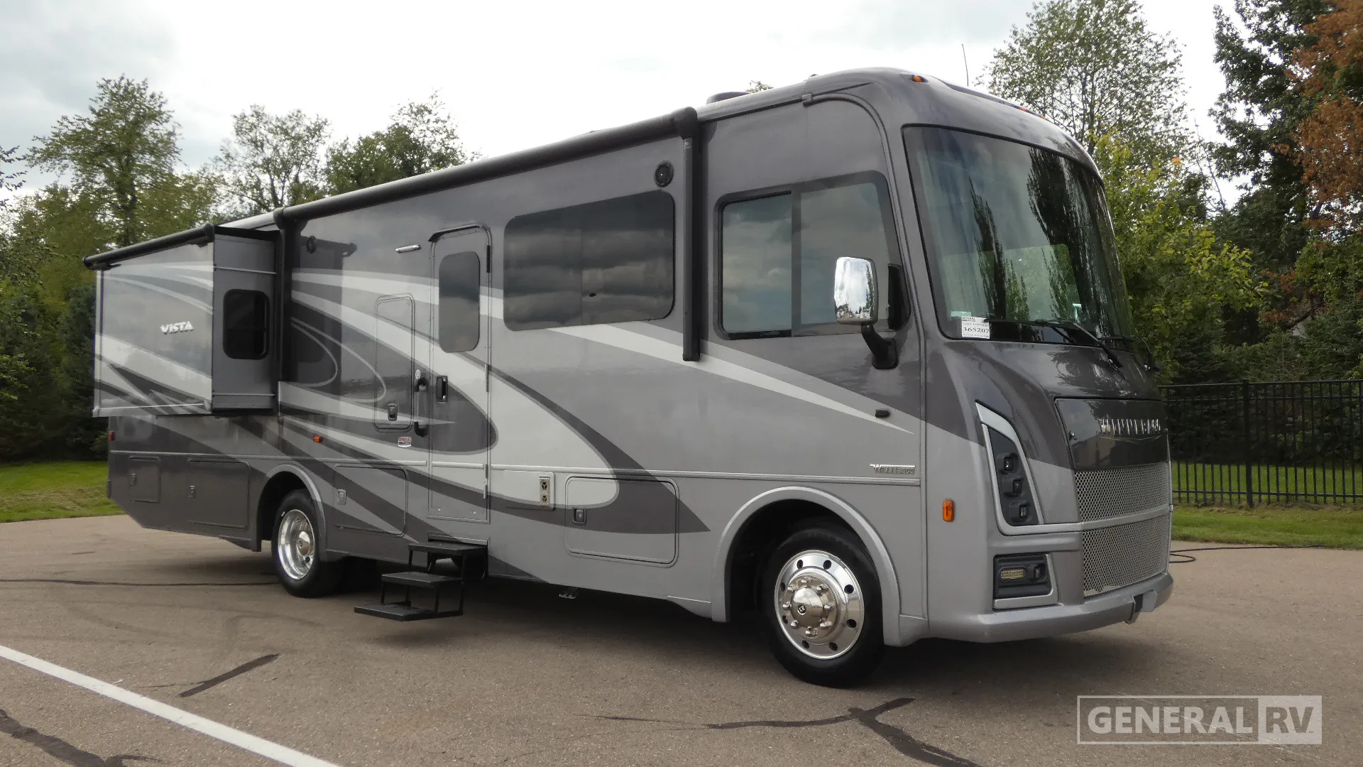 2024 Winnebago Vista 33K - Photo 2