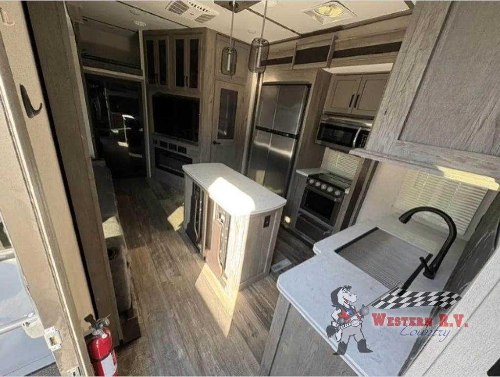 2021 Keystone Raptor 415, Photos photo 16