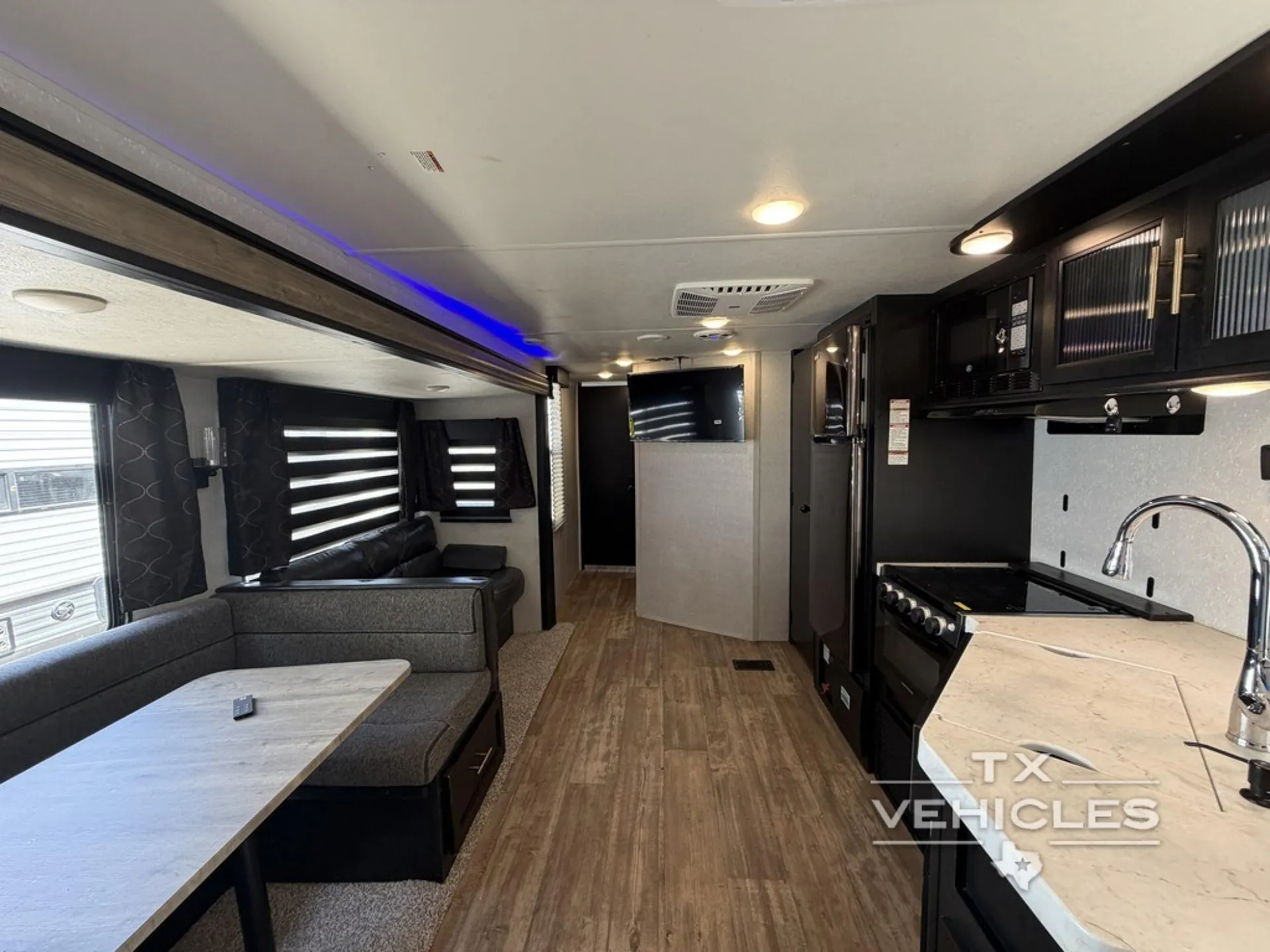 2021 Forest River Cherokee 294GEBG dealer photo 1 from TX Vehicles