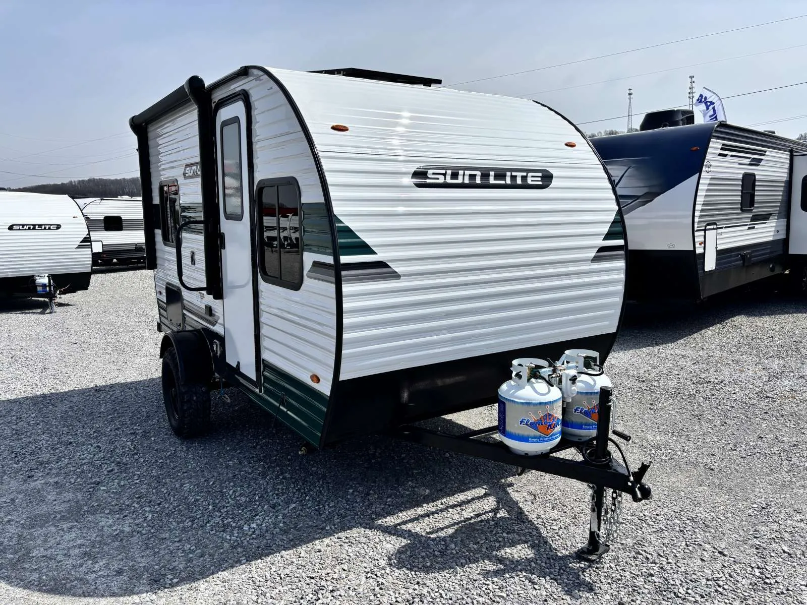 2026 Sunset Park Rv Sunlite 14FD - Main photo