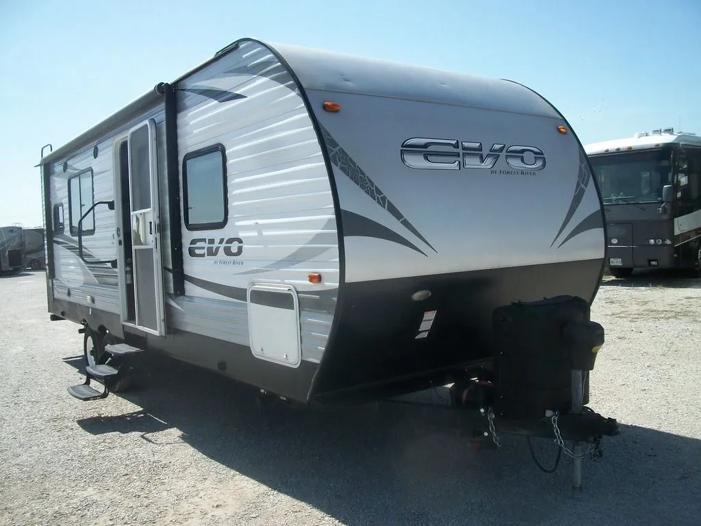 2019 Forest River EVO T2360 - Photo 2