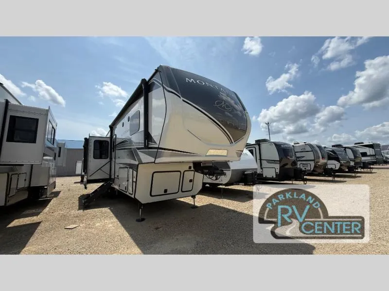 2024 Keystone Montana 3123RL - Photo 3