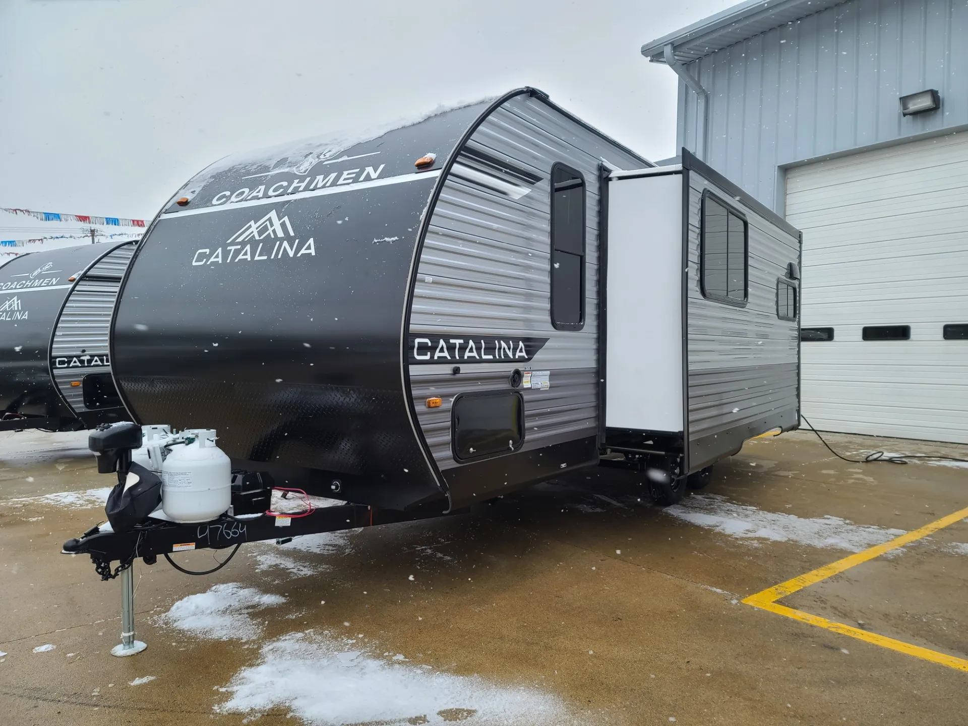 2026 Coachmen Catalina Summit Series 8 221MKE - Photo 4