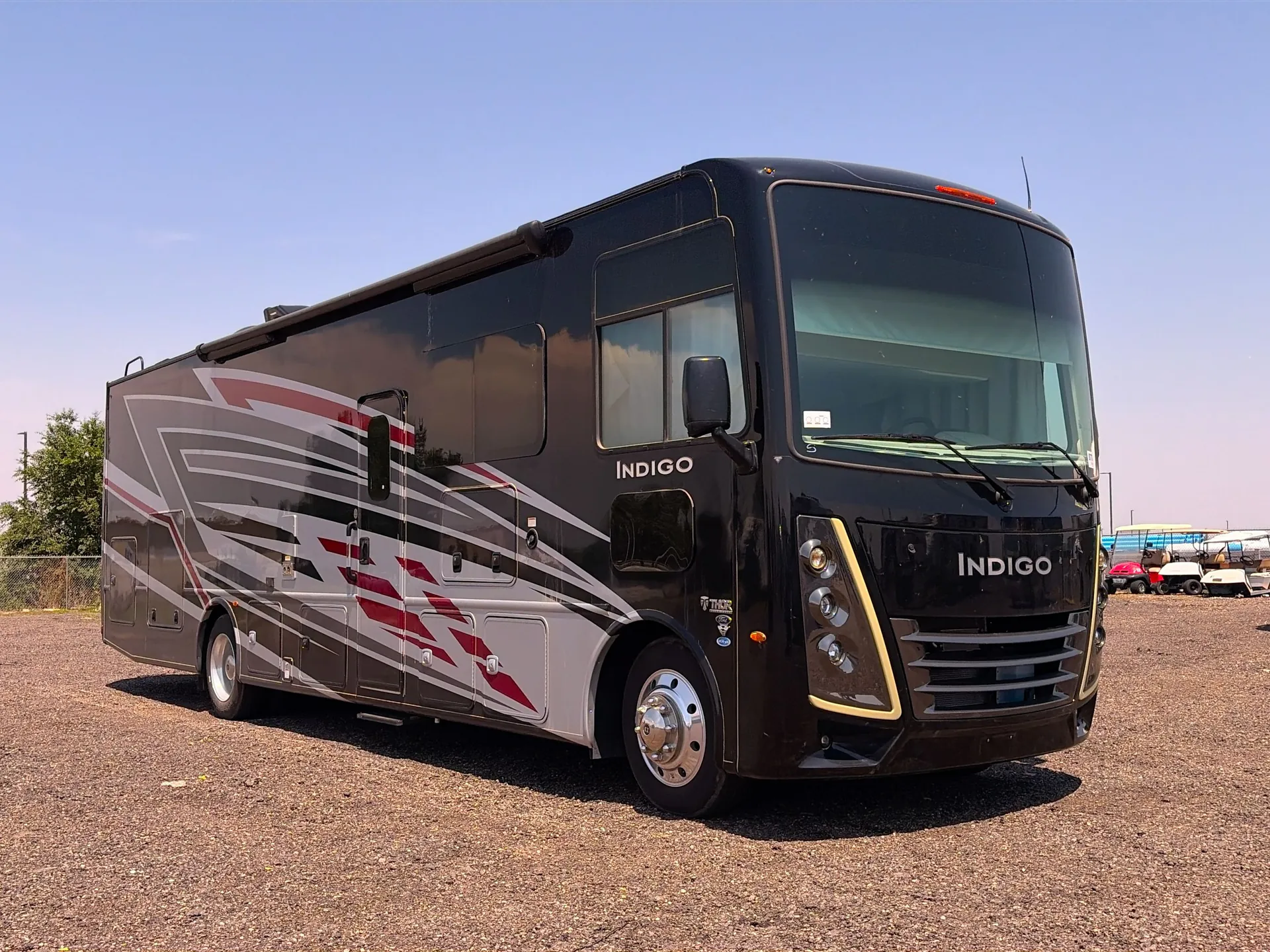 2024 Thor Motor Coach Indigo BB35 - Photo 2
