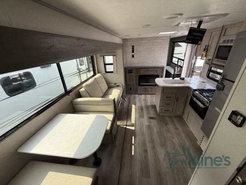 2026 Coachmen Catalina Legacy Edition 343BHTS - Photo 4