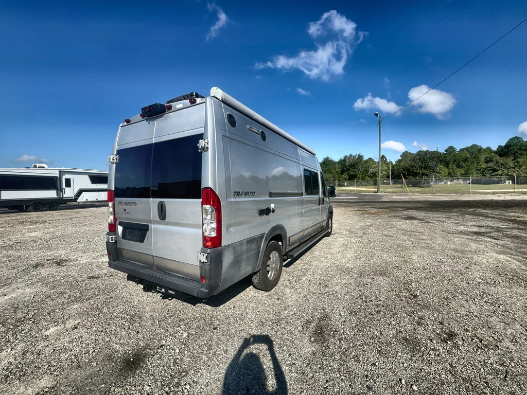 2017 Winnebago Travato 59G, Photos photo 4