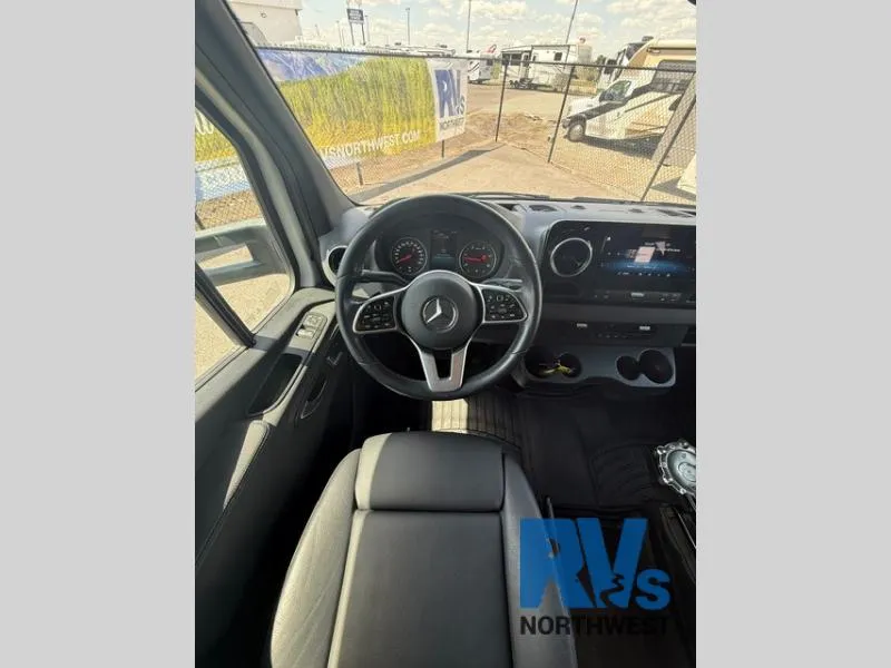 2023 Entegra Coach Qwest 24R - Photo 4