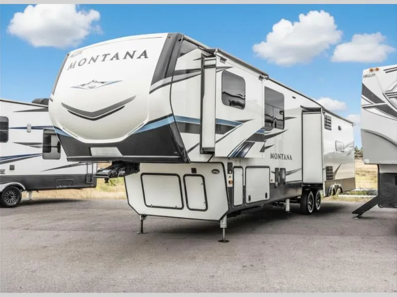 2021 Keystone Montana 3780RL - Photo 4