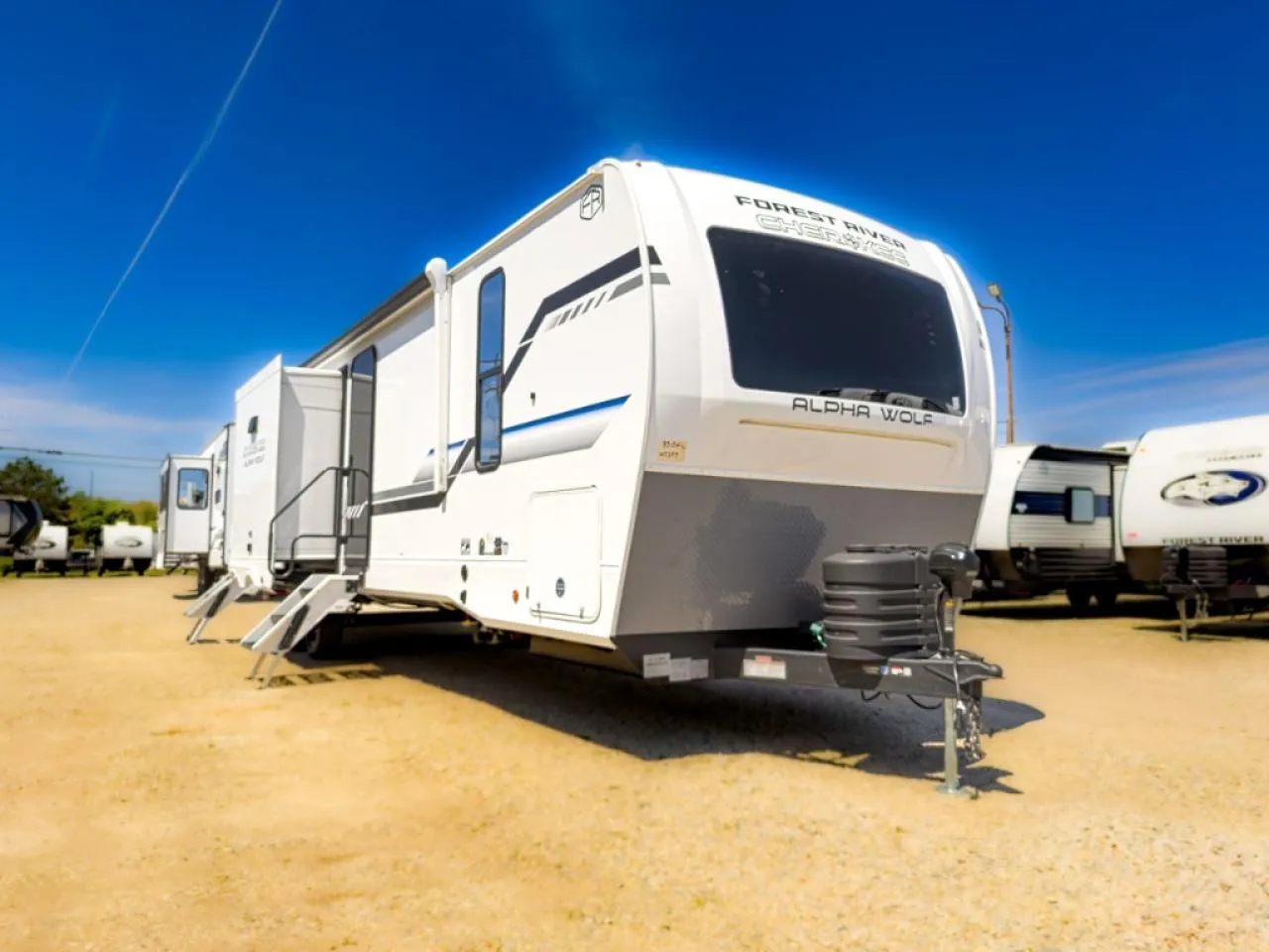 2026 Forest River Cherokee Alpha Wolf 33BH - Photo 4