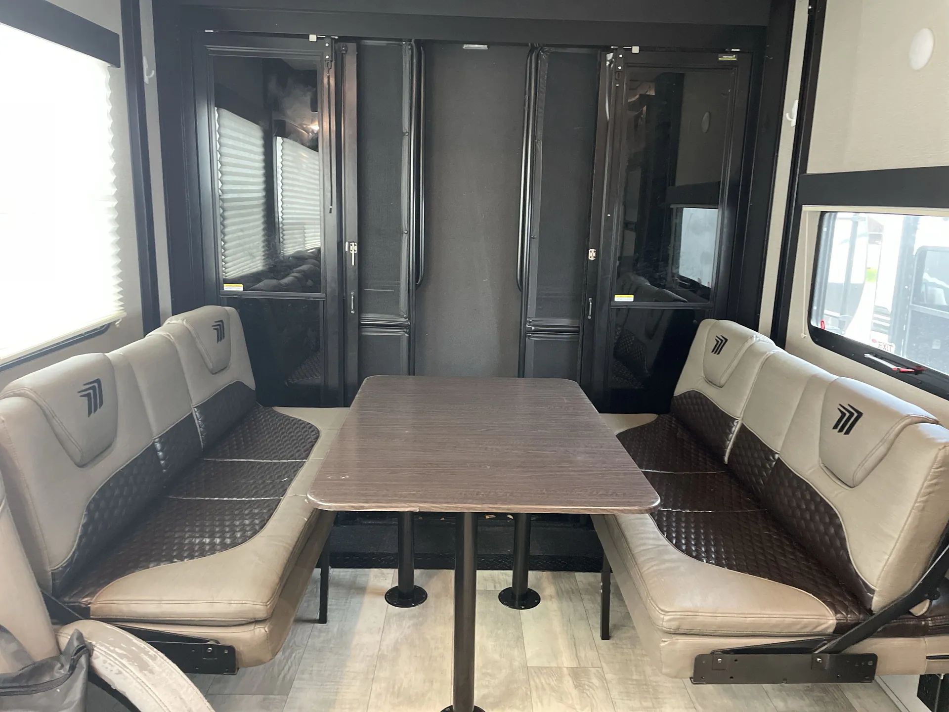 2021 Grand Design Momentum G-Class 25G - Photo 4
