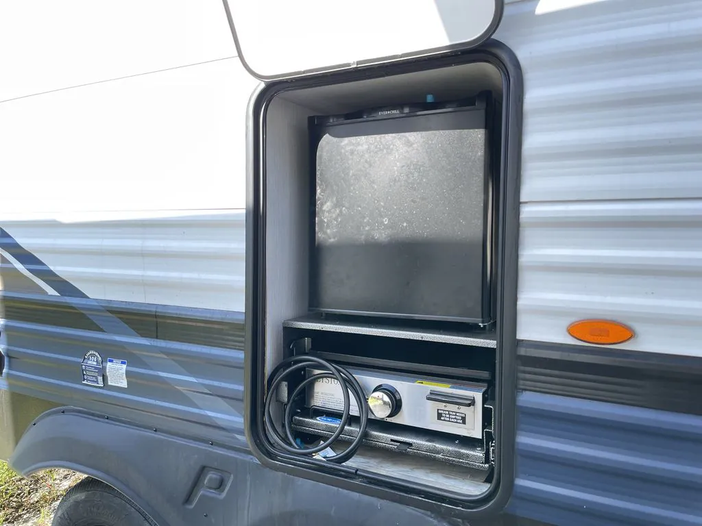 2025 Palomino Puma 28BHFQ - Photo 3