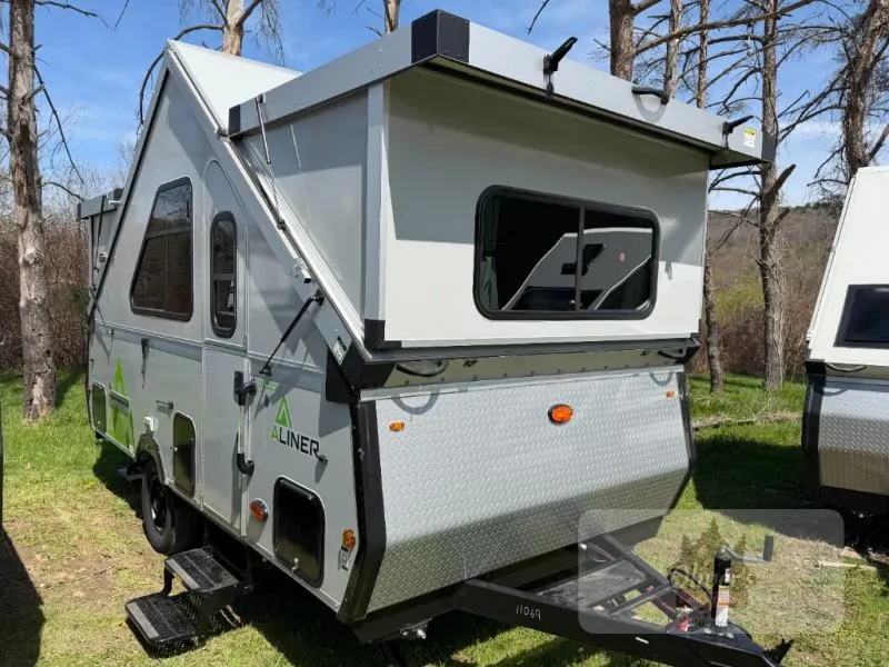 2026 Aliner Expedition Rear Sofa - Photo 2